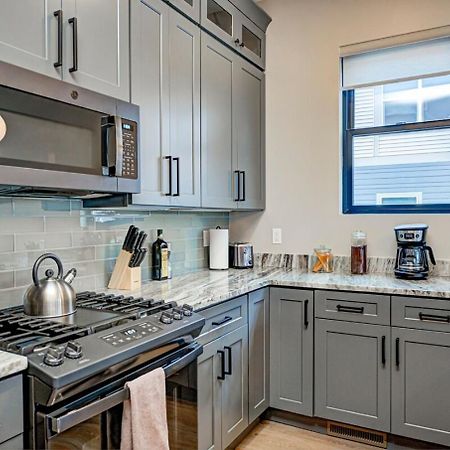 It'S All Good - Two Homes Sleeps 18 Indianapolis Exteriör bild